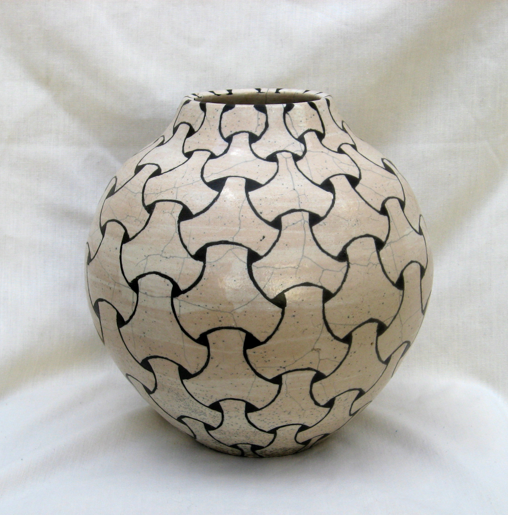 Black & White  tiling pattern on raku pot by Terry Hagiwara